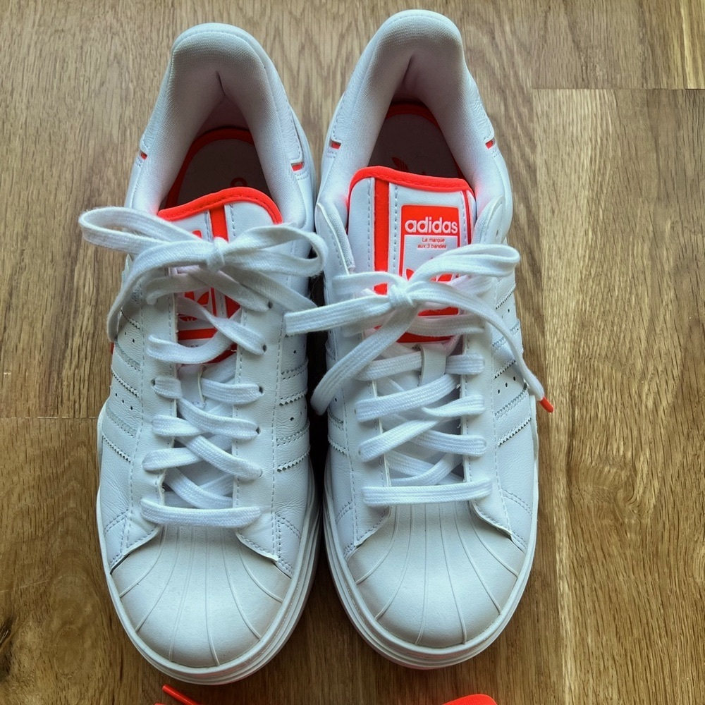 Authentic women’s Adidas Superstar Bonega. Size 8.5 White. Barely worn! 💫